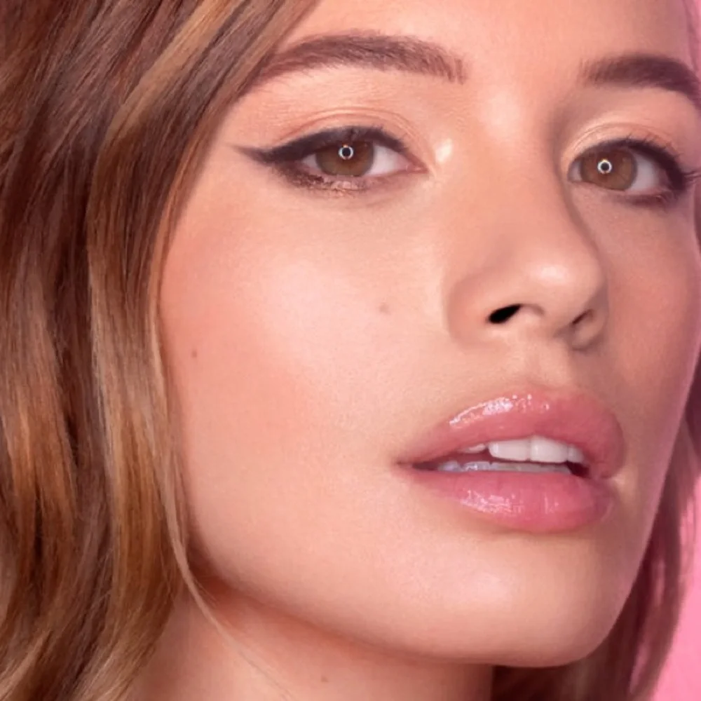 Dewy Skin Vitamin C Glass Glow Primer - Picture 3 of 4